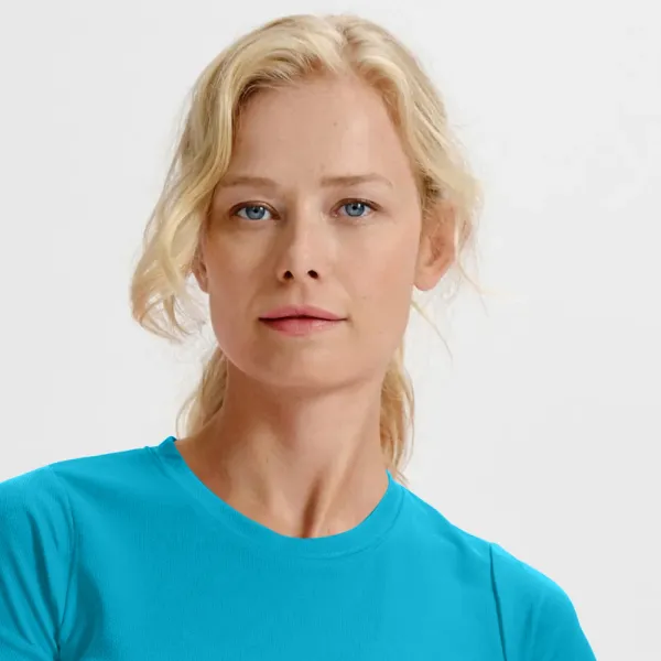 Dámské sportovní tričko - Klasický kulatý výstřih