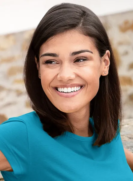 Dámské trendové tričko - Klasický kulatý výstřih