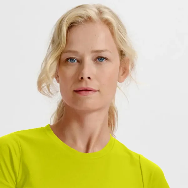 Dámské sportovní tričko - Klasický kulatý výstřih