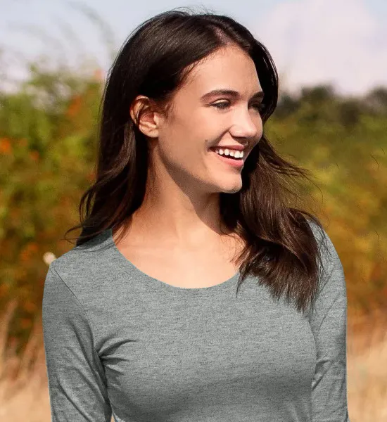 Dámské triko s dlouhými rukávy - Hlubší kulatý výstřih