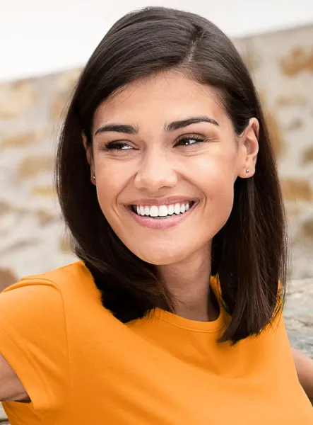 Dámské trendové tričko - Klasický kulatý výstřih